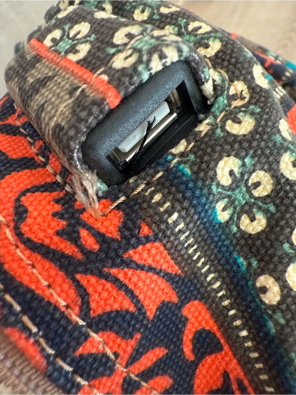 Kinmac Patterned Teal & Orange Backpack with builtin charger - Picture 6 of 8
